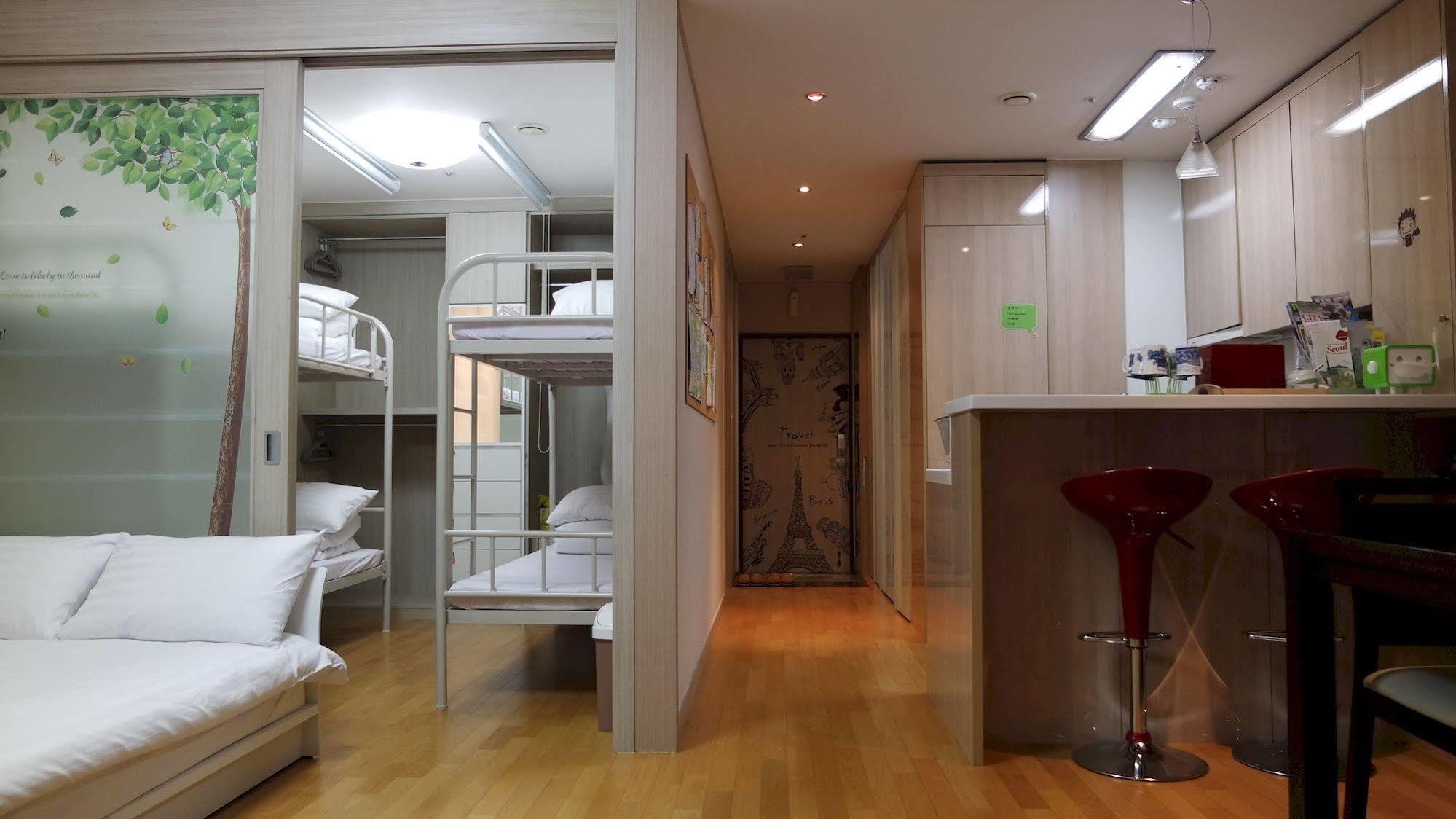 Hostel Coco Seoul Exteriör bild
